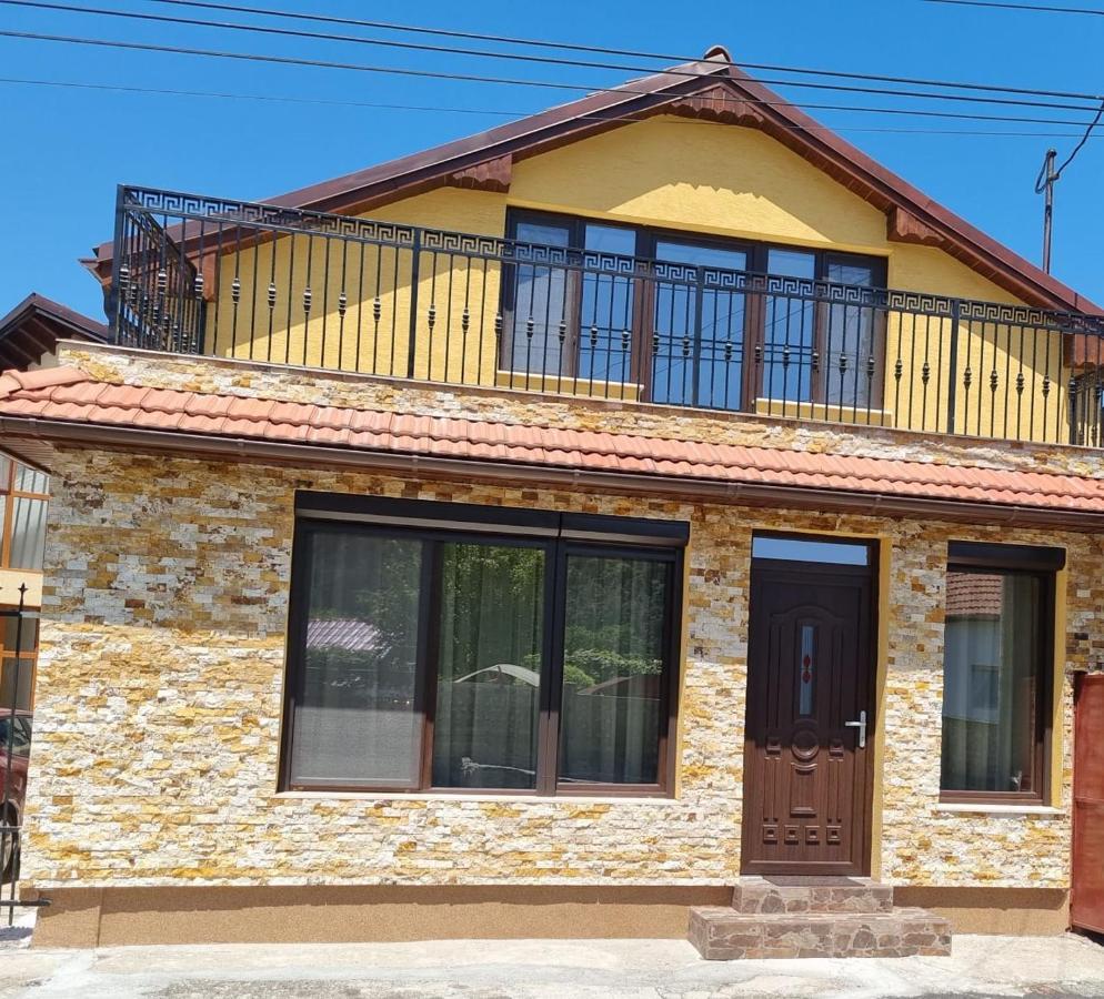 Casa De Oaspeti Minerva Deva Buitenkant foto